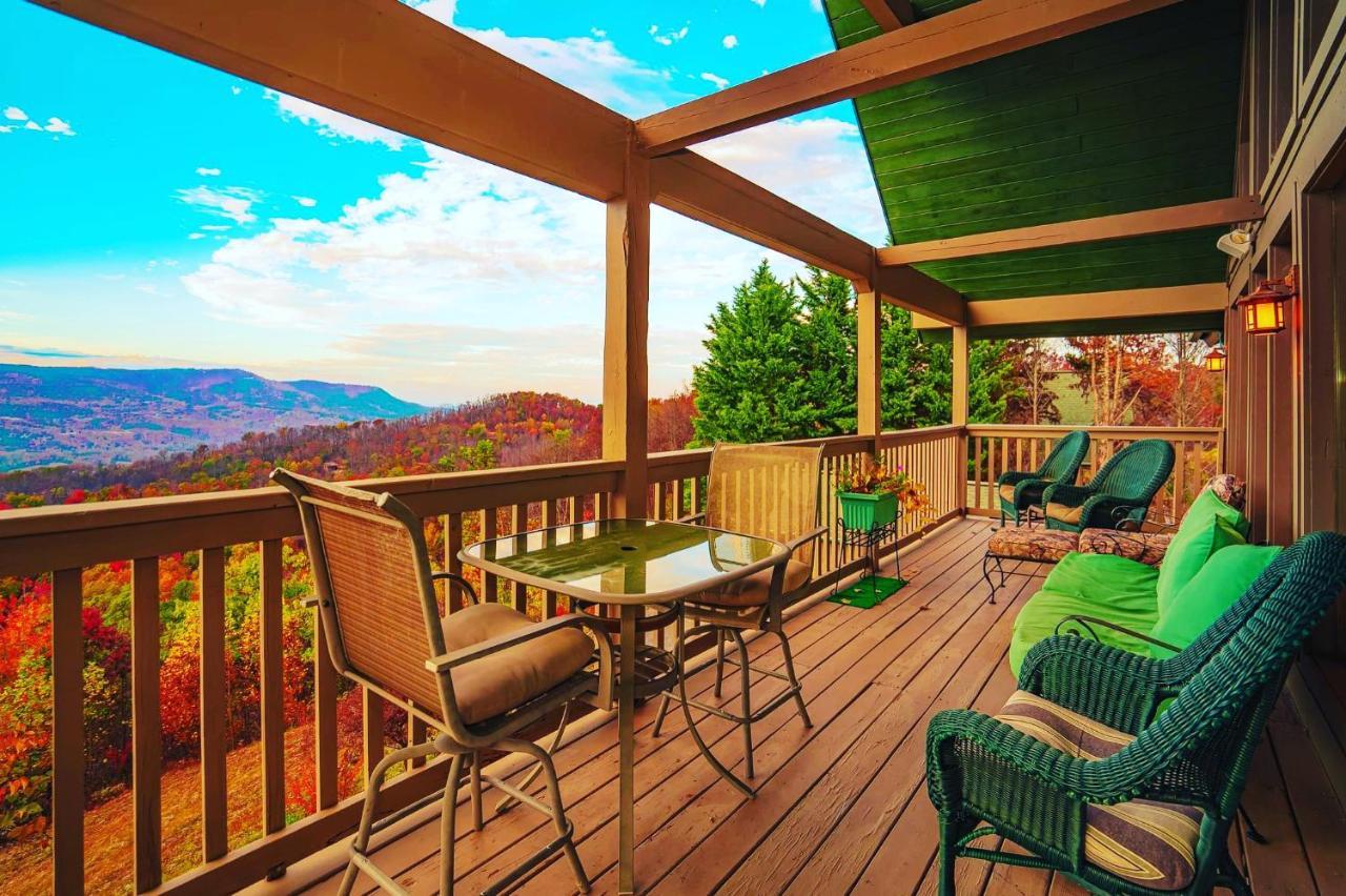 Tanasi Lodge - Reunions, Retreats, Weddings, Family Getaways Sevierville Esterno foto