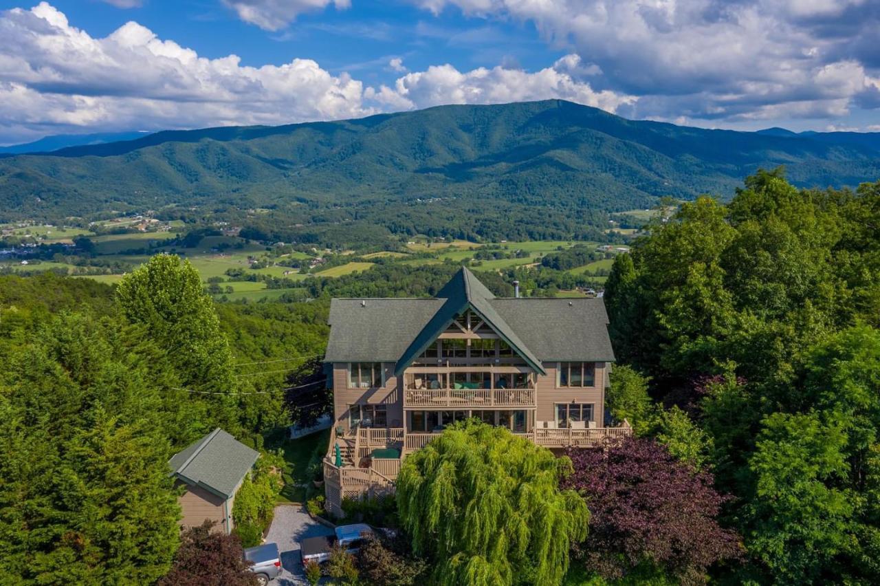 Tanasi Lodge - Reunions, Retreats, Weddings, Family Getaways Sevierville Esterno foto